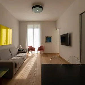 Ca' Brera , ميلان إيطاليا